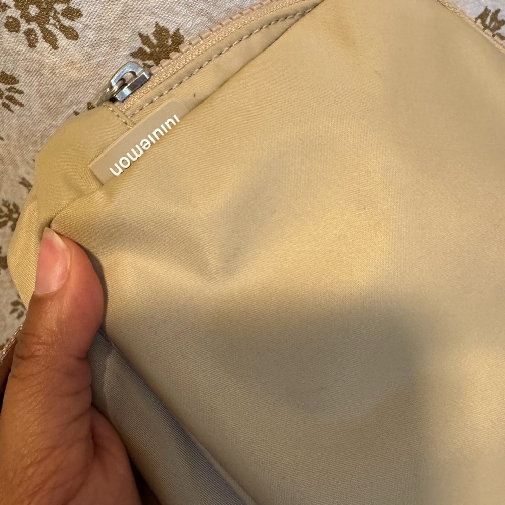 Lululemon Athletica Tan 1L Belt Bag - Picture 2 of 6